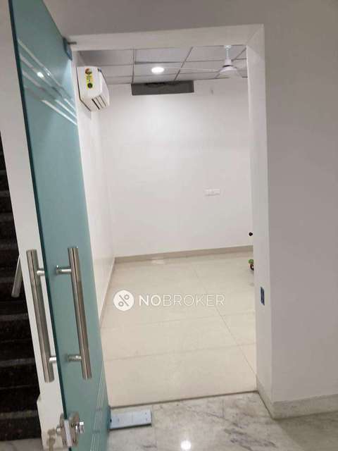 Godown/Warehouse in New Friends Colony, Delhi for sale 
