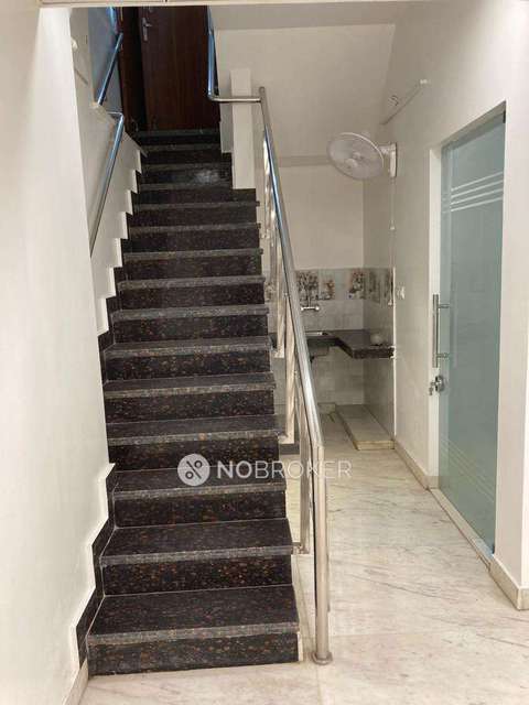 Godown/Warehouse in New Friends Colony, Delhi for sale 