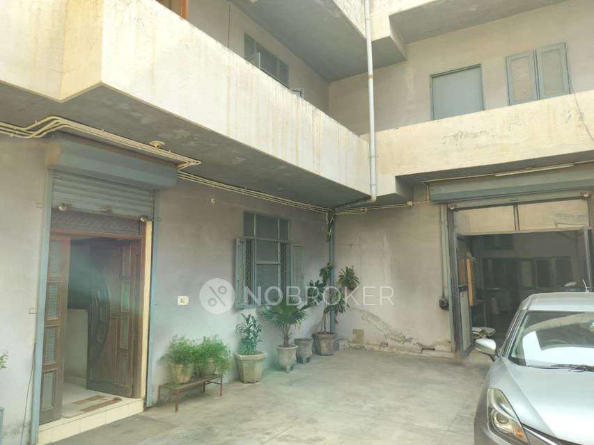 Industrial Building in New Industrial Township, Faridabad for Rent 