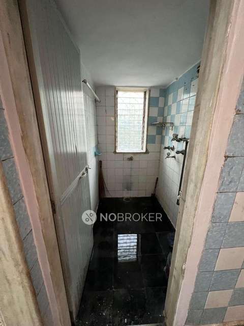 1 BHK Flat In Sangeeta Apartment  For Sale  In Malad East