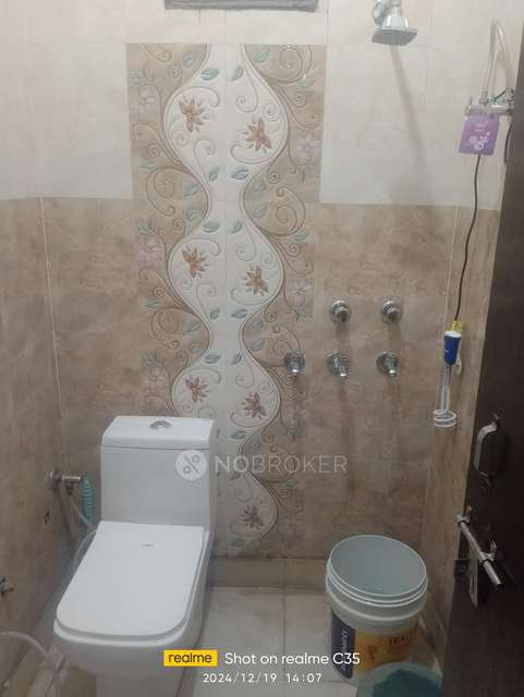 2 BHK Flat In Are Uttam Nagar Floors, Delhi For Sale  In Uttam Nagar, Nawada