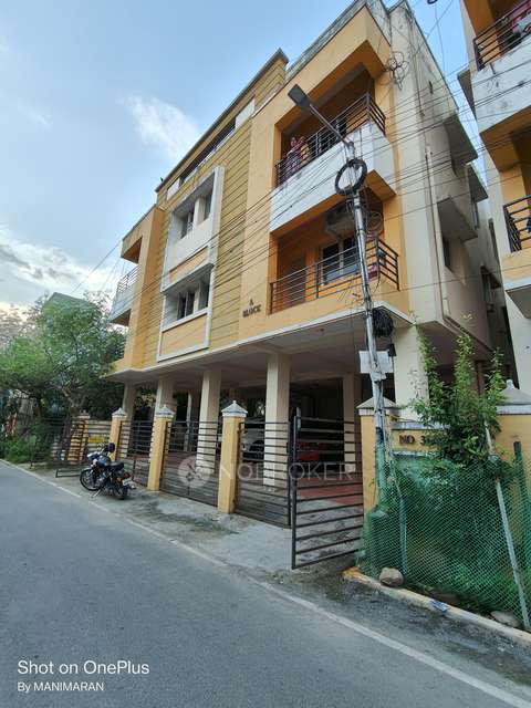 2 BHK Flat In Loyal Nest For Sale  In Thoraipakkam