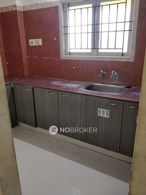 2 BHK Flat In Loyal Nest For Sale  In Thoraipakkam