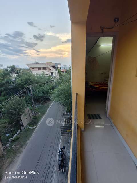 2 BHK Flat In Loyal Nest For Sale  In Thoraipakkam