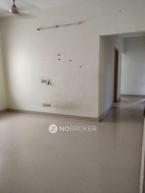 2 BHK Flat In Loyal Nest For Sale  In Thoraipakkam