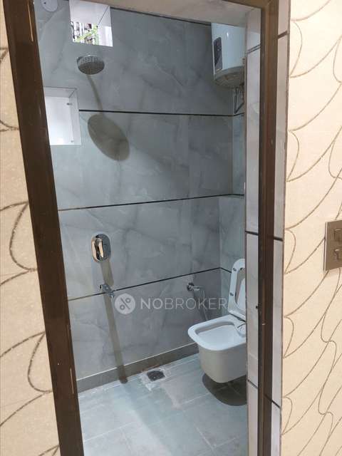 3 BHK Flat In Dda Flats  For Sale  In Pitampura