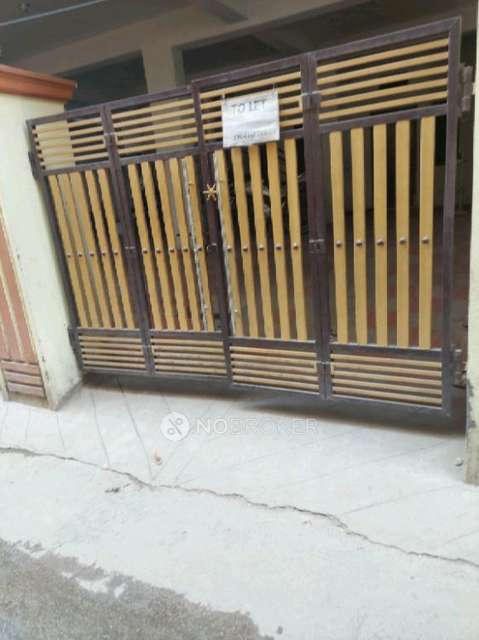 1 BHK Flat for Rent  In Moosapet