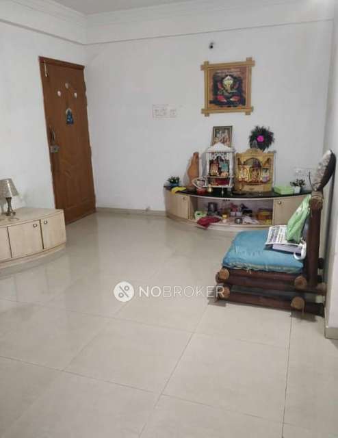 Shared Room for Female In 2 BHK  In Buena Vista Society In Viman Nagar