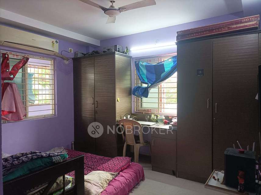 2 BHK Flat In Mithusha Apartment For Sale  In Kolapakkam