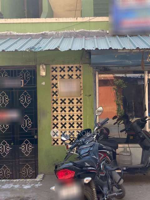 Shop in Vadapalani, Chennai for Rent 