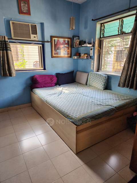 2 BHK Flat In Navprabhat Chs For Sale  In Vile Parle East
