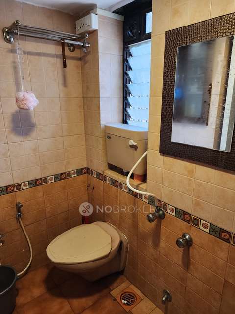 2 BHK Flat In Navprabhat Chs For Sale  In Vile Parle East