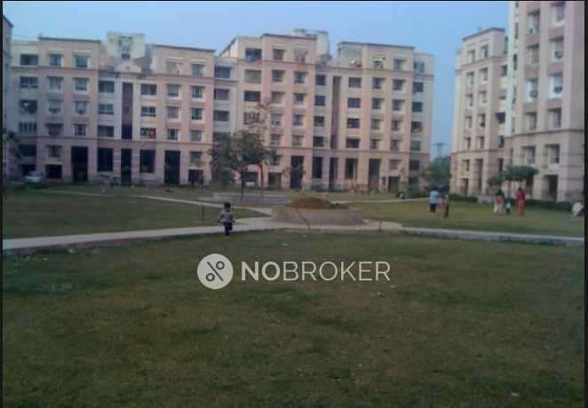 3 BHK Flat In Senior Citizen Home Complex for Rent  In Sector Pi I & Ii