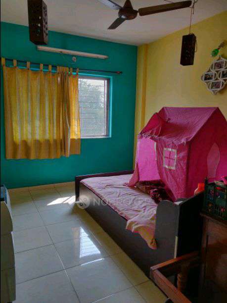 2 BHK Flat In Shantiban Co-op Housing Society For Sale  In Vishrantwadi