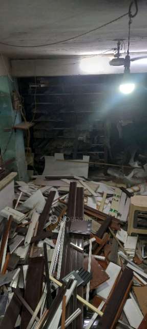 Godown/Warehouse in South Extension I, Delhi for Rent
