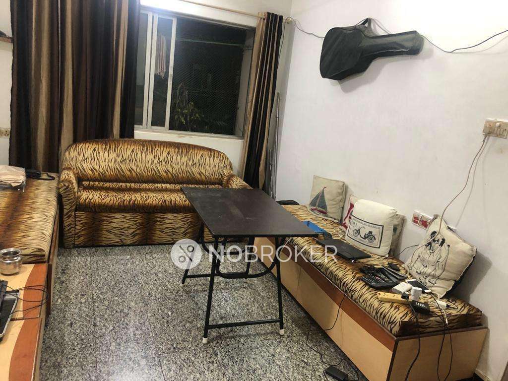 1 BHK Flat In Dheeraj Uphar Chs for Rent  In Malad East