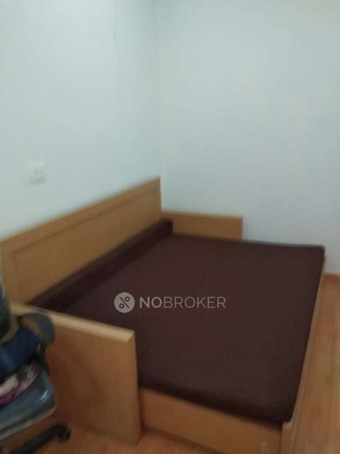 Shop in Knowledge Park Iii, Greater_noida for sale 