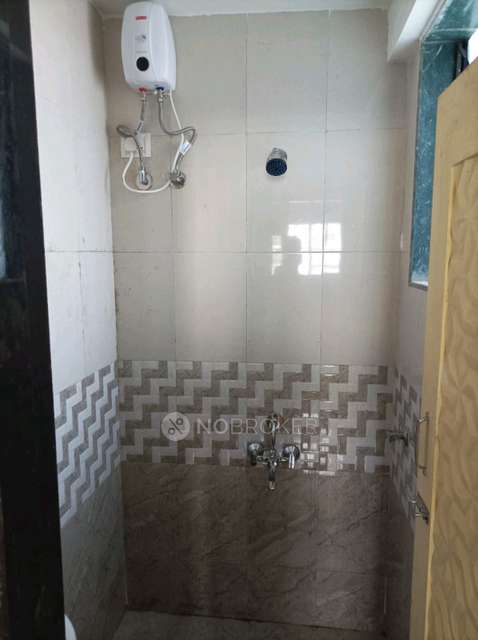 1 BHK Flat In Mhada Complex for Rent  In Goregaon West