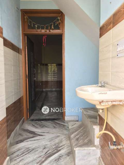 1 RK Flat for Rent  In Trilokpuri