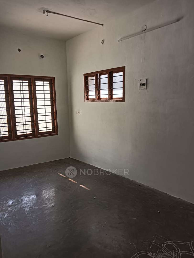 Plot For Sale  In Ayodhya Mandapam Bus Stop