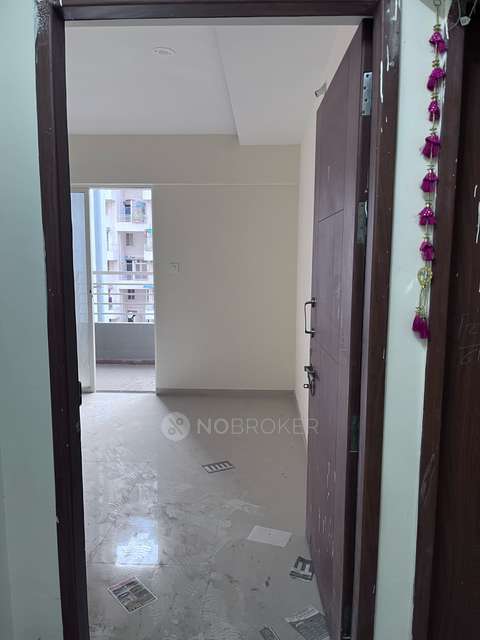 2 BHK Flat In Silver 9 For Sale  In Moshi