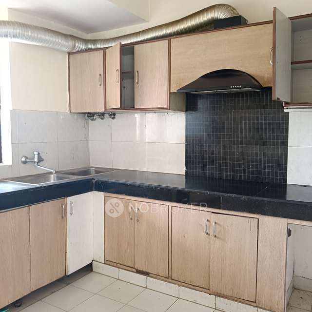 4 BHK Flat In Urja Towers for Rent  In Sector 47