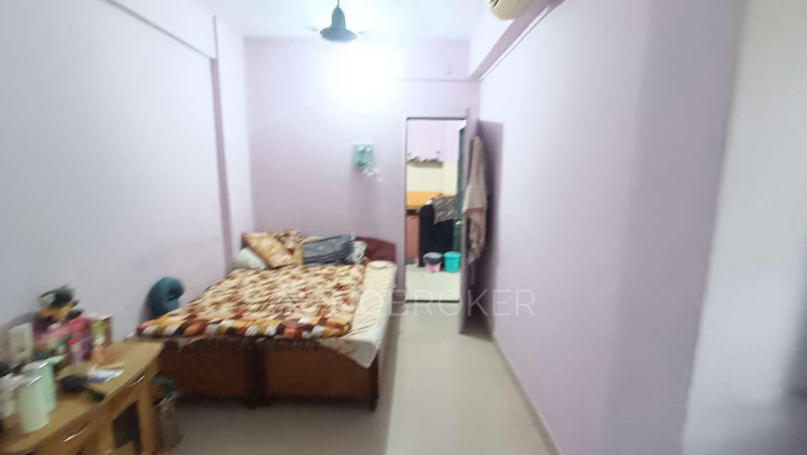 2 BHK Flat In Shanti Chs For Sale  In Thane West