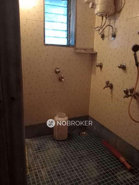 2 BHK Flat In Shanti Chs For Sale  In Thane West