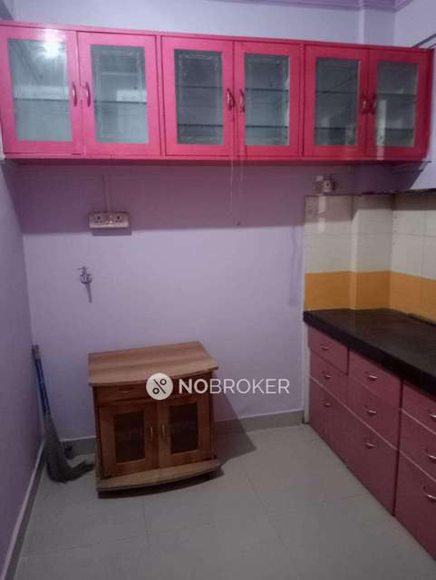 2 BHK Flat In Shanti Chs For Sale  In Thane West