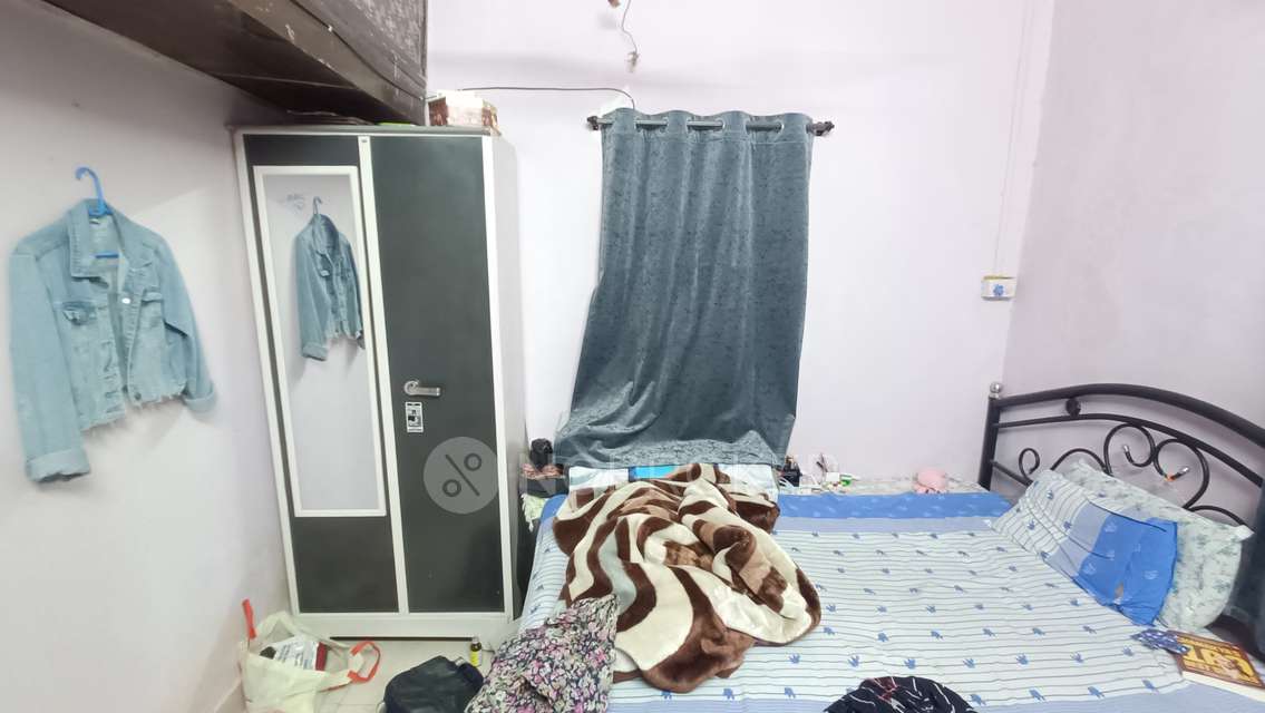 2 BHK Flat In Shanti Chs For Sale  In Thane West