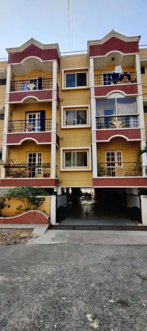 C&D Lake View Apartment