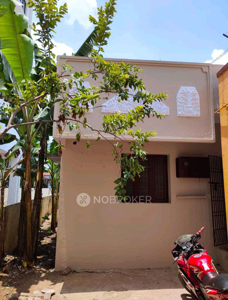 Independent House 449J+FWJ, Vivekanandar St, Senthil Nagar, Annanur