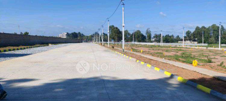 Plot For Sale  In Hosakote Flyover