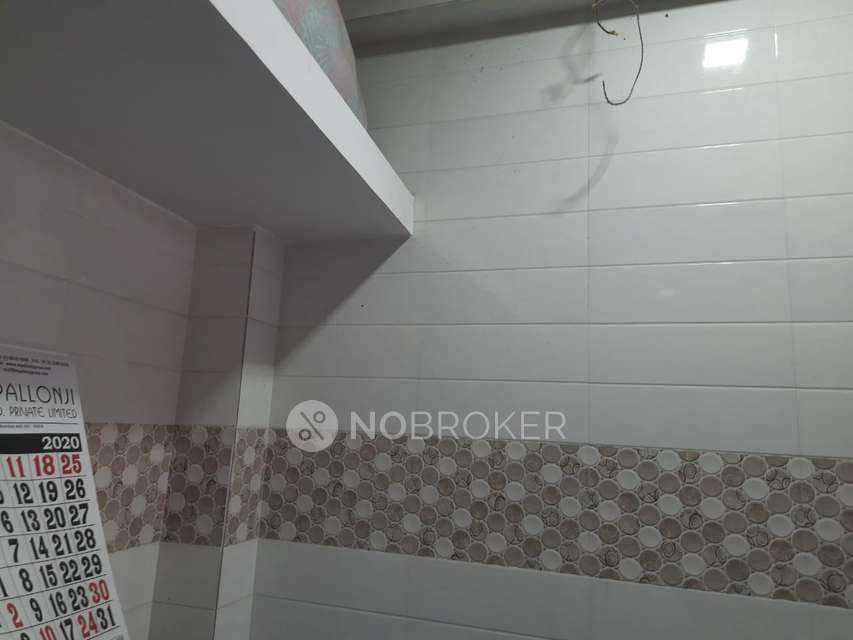 1 RK Flat In Bhatia Niwas For Sale  In Chira Bazar