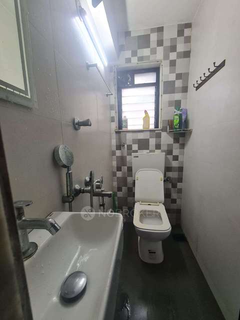 2 BHK Flat In Prem Amrut Chs For Sale  In Chembur