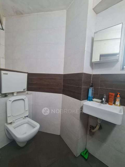 2 BHK Flat In Prem Amrut Chs For Sale  In Chembur