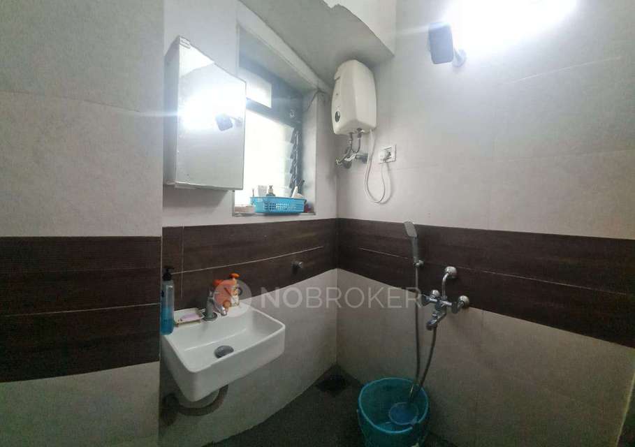 2 BHK Flat In Prem Amrut Chs For Sale  In Chembur