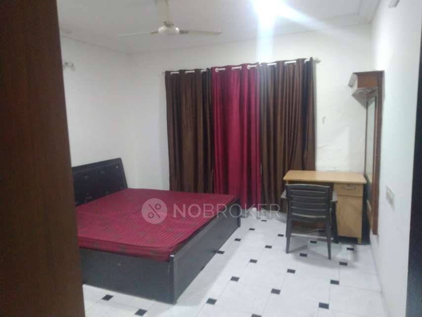 Single Room for Female In 4+ BHK  In Mutha Hermes Drome Phase I, Viman Nagar In Viman Nagar