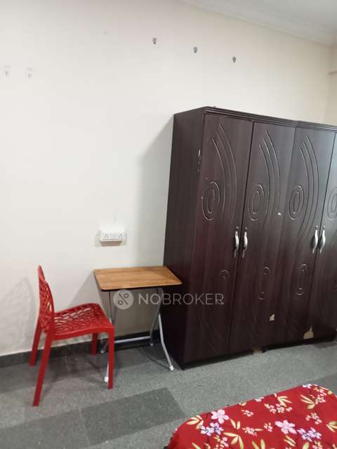 PG for Boys in Hsr Layout Sector 7 - Garden