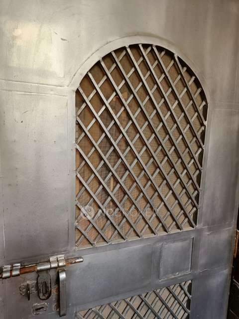 3 BHK Flat For Sale  In Vasant Kunj