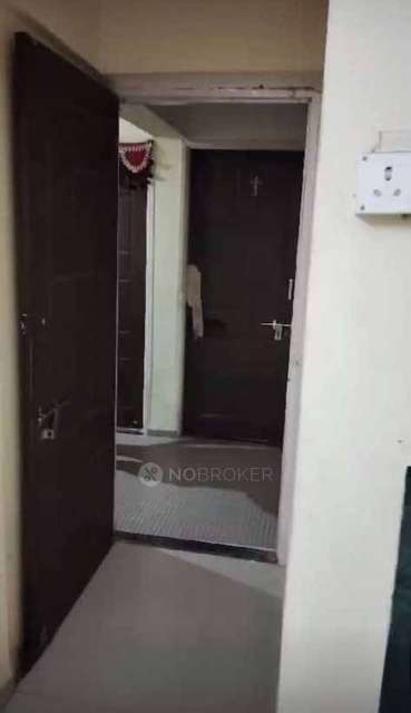 Single Room for Female In 2 BHK  In Guru Rachna Society In Gultekadi