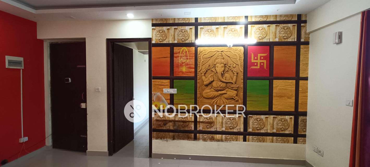 2 BHK Flat In Silver Woods For Sale  In Kudlu Gate