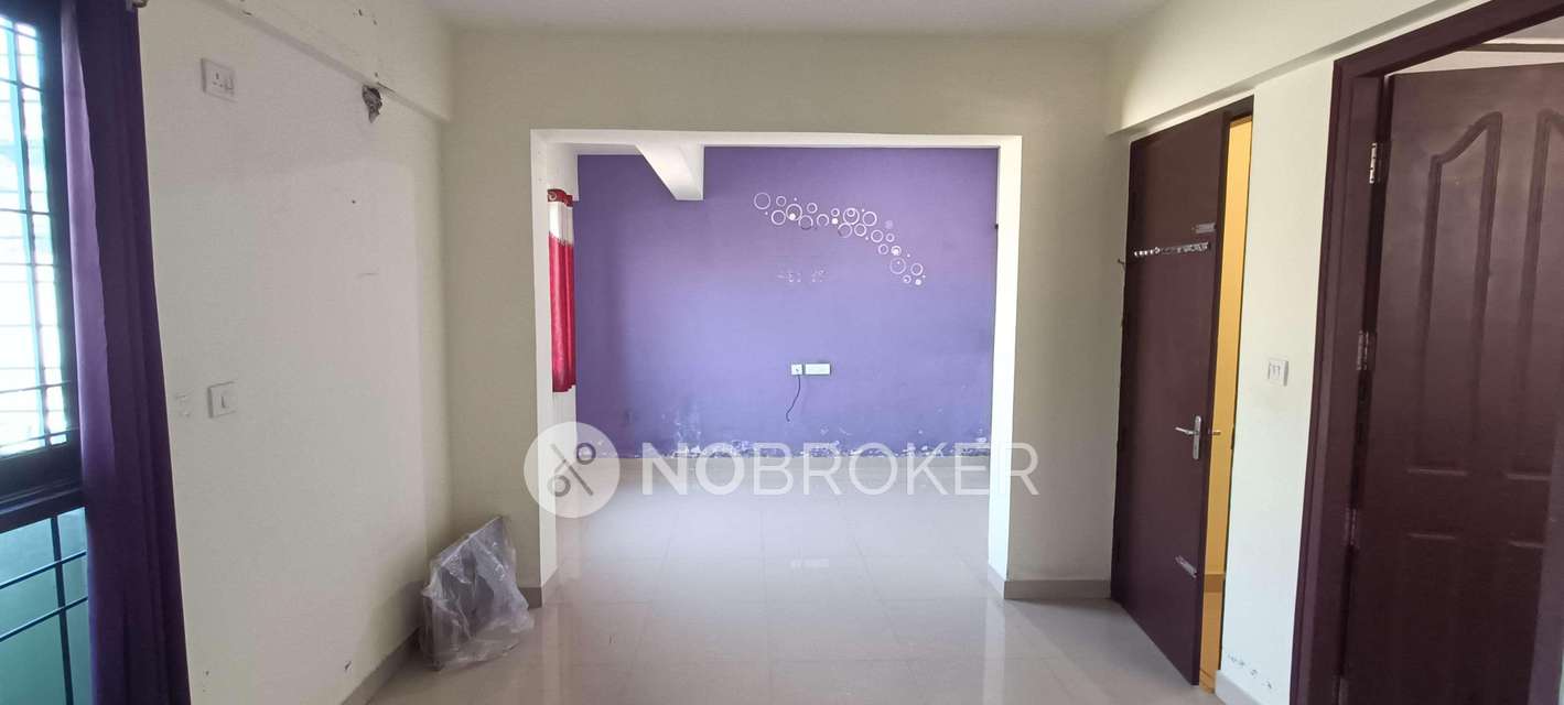 2 BHK Flat In Silver Woods For Sale  In Kudlu Gate