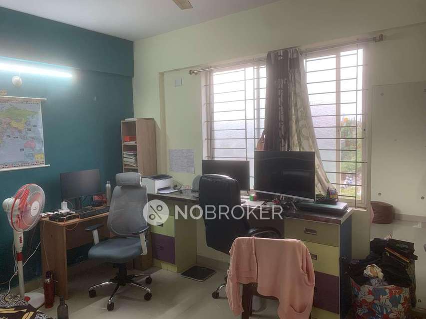 2 BHK Flat In Silver Woods For Sale  In Kudlu Gate