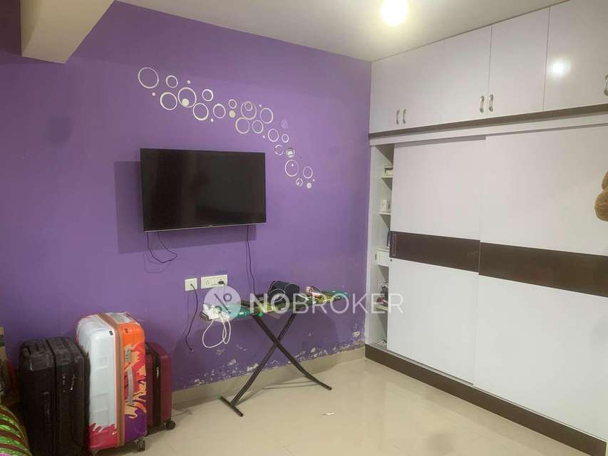 2 BHK Flat In Silver Woods For Sale  In Kudlu Gate