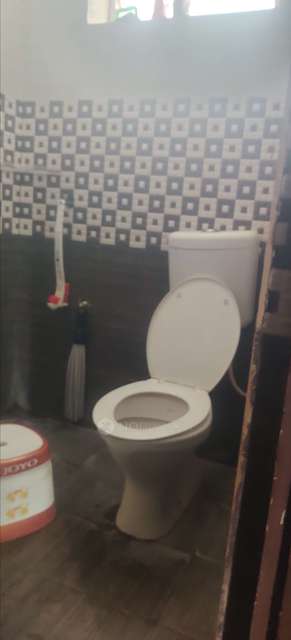 2 BHK Flat In Silver Woods For Sale  In Kudlu Gate