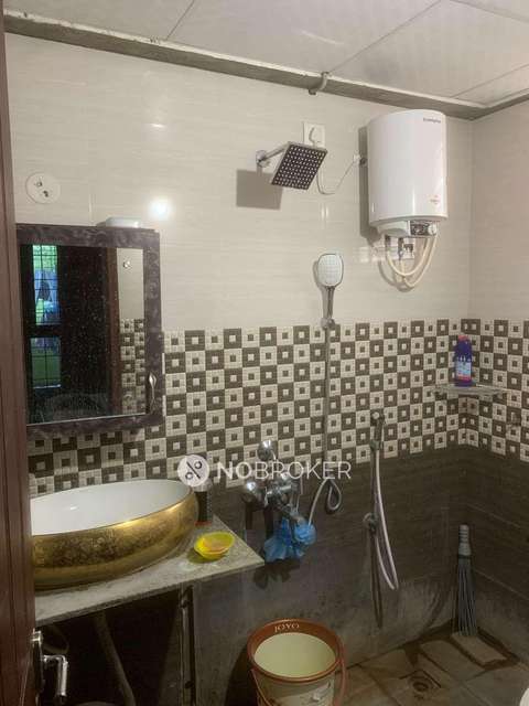 2 BHK Flat In Silver Woods For Sale  In Kudlu Gate