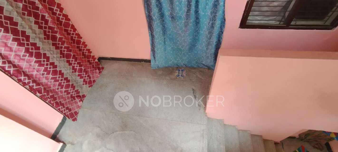 4+ BHK Flat For Sale  In Ameerpet