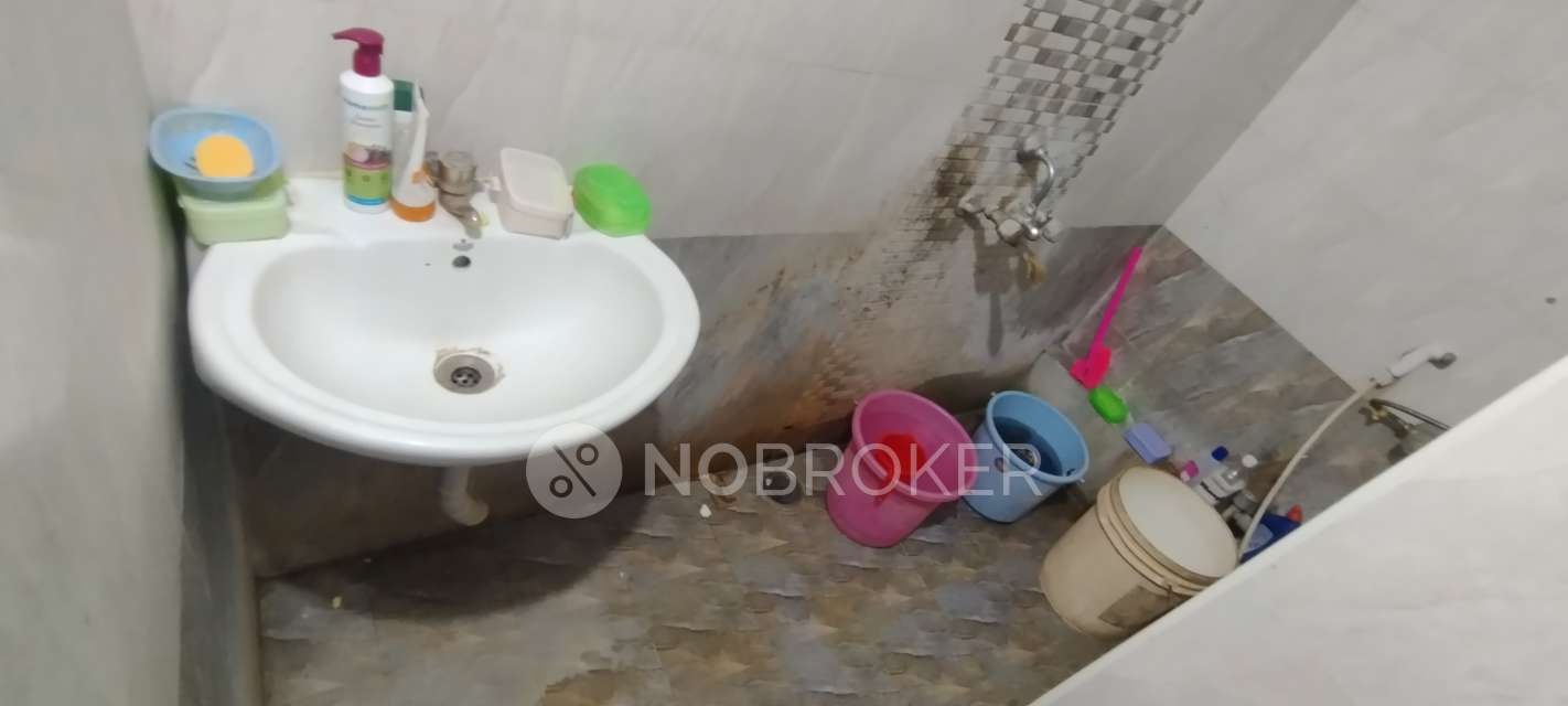 4+ BHK Flat For Sale  In Ameerpet