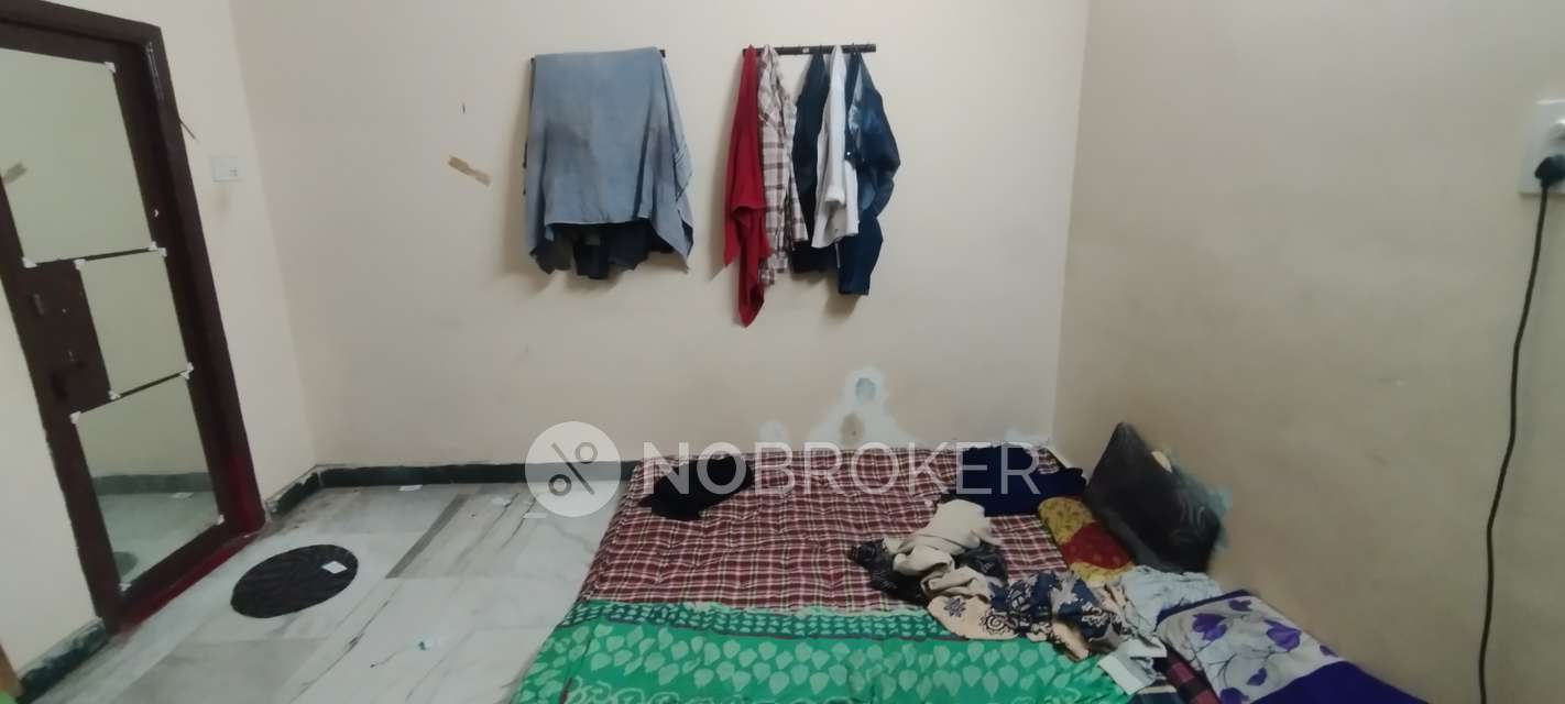 4+ BHK Flat For Sale  In Ameerpet